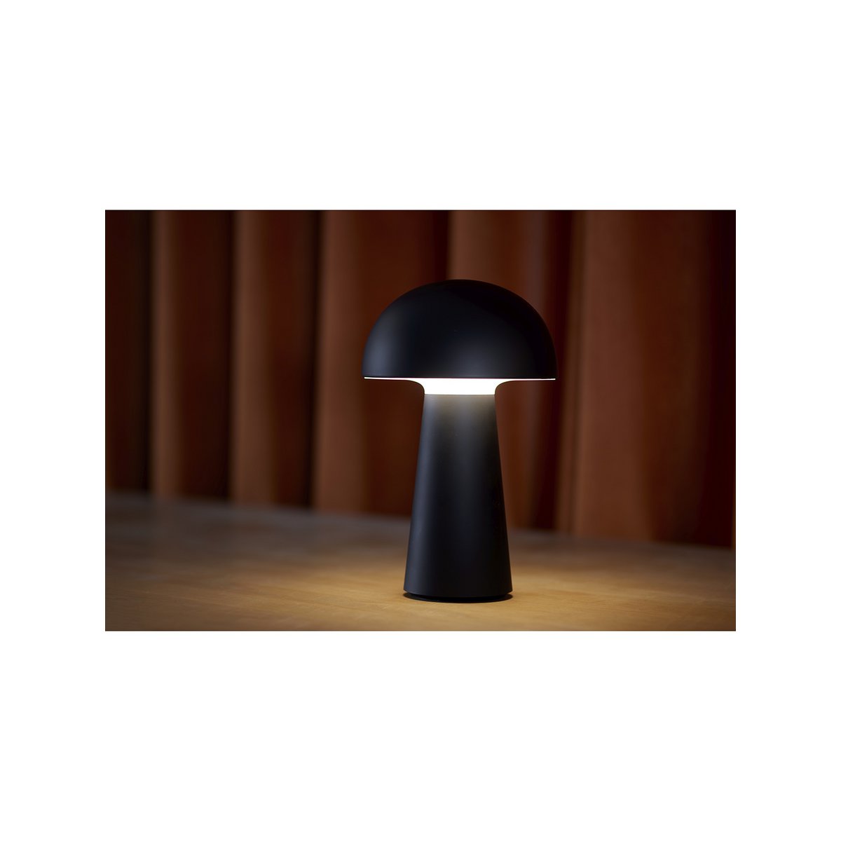 Lampe Nielsen Light BORDLAMPE BEWEGE MICH LED