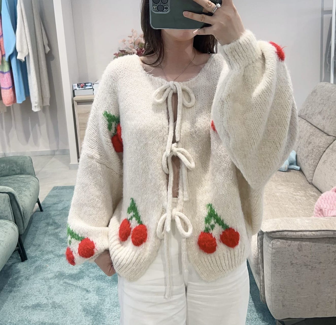 Strickjacke zum binden mit Kirschen