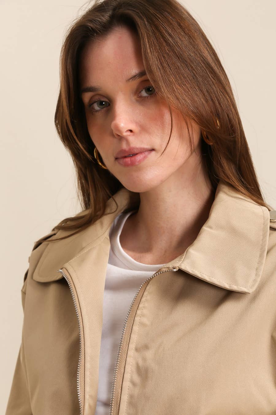 Kurze Jacke mit klassischem Kragen