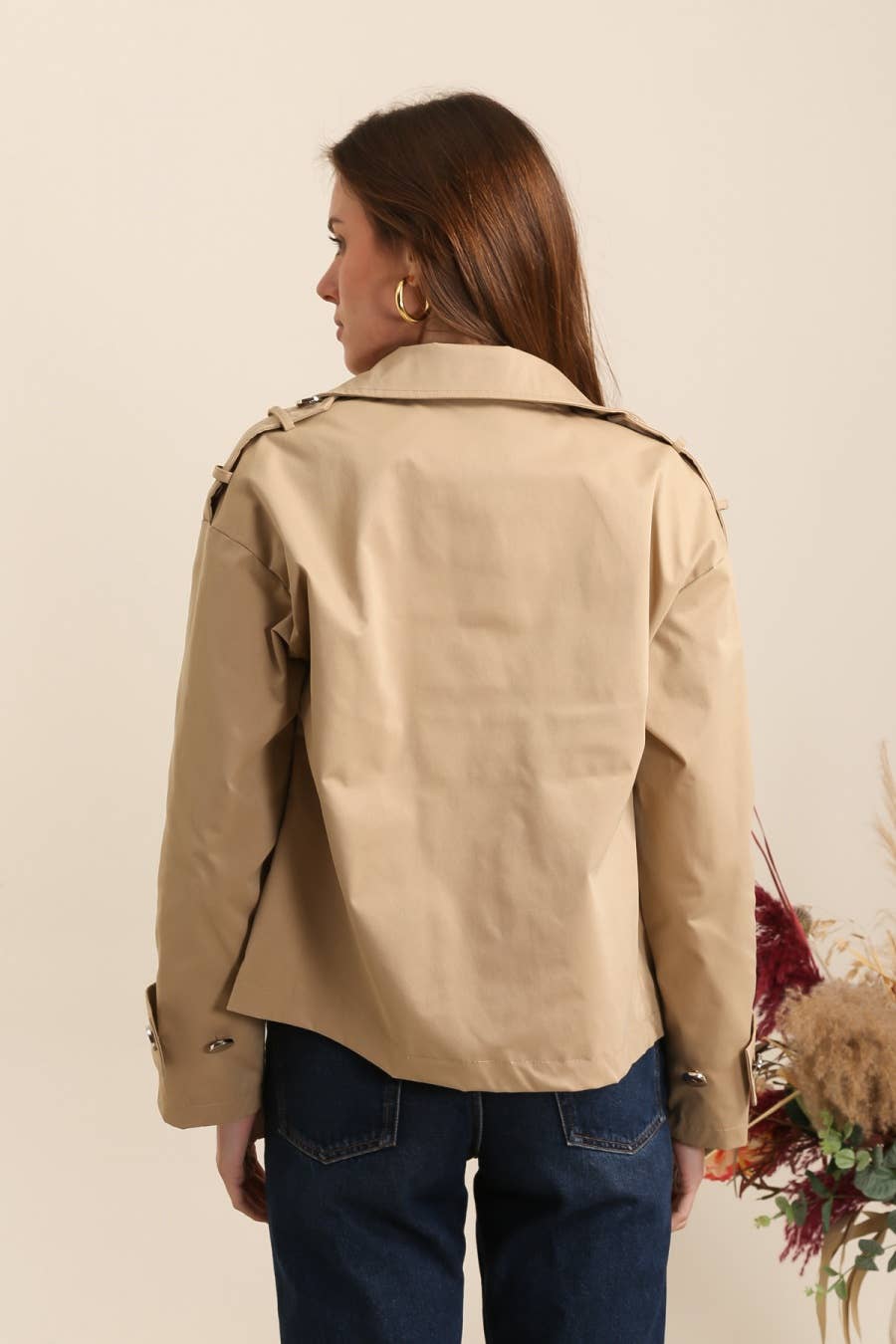 Kurze Jacke mit klassischem Kragen