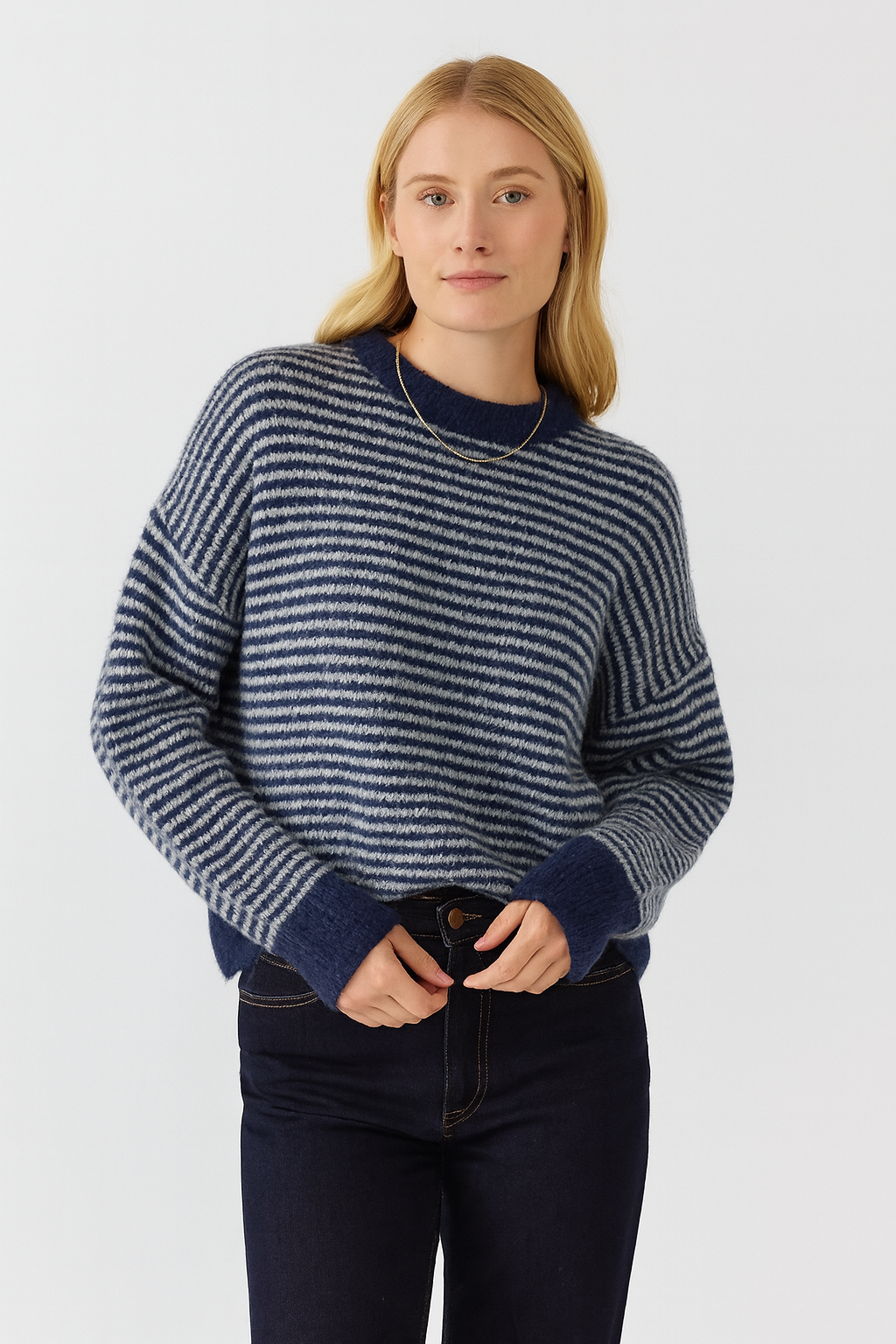 Gestreifter Oversize-Pullover in Farbe –