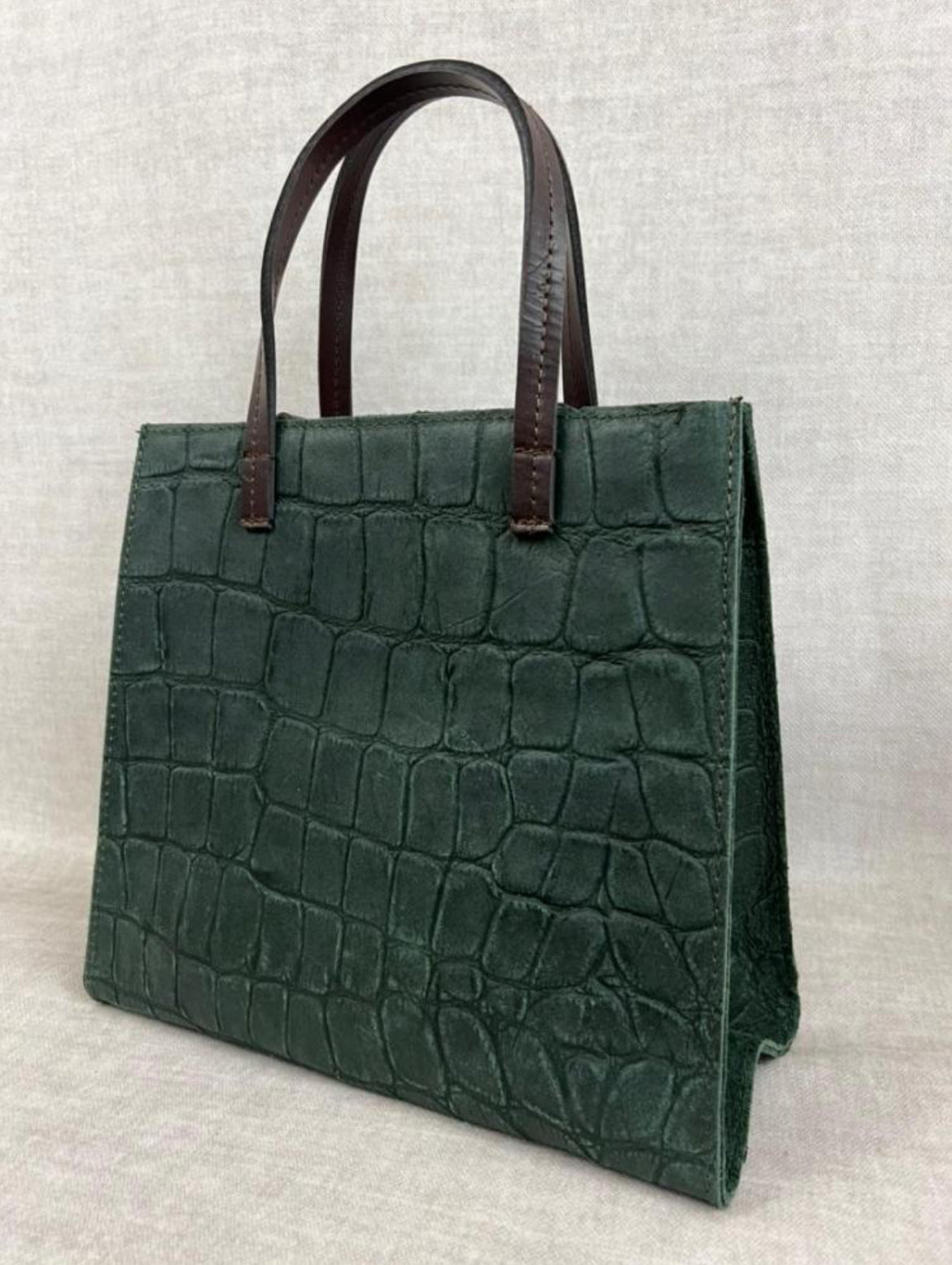 Faye Ledertasche von WAUW