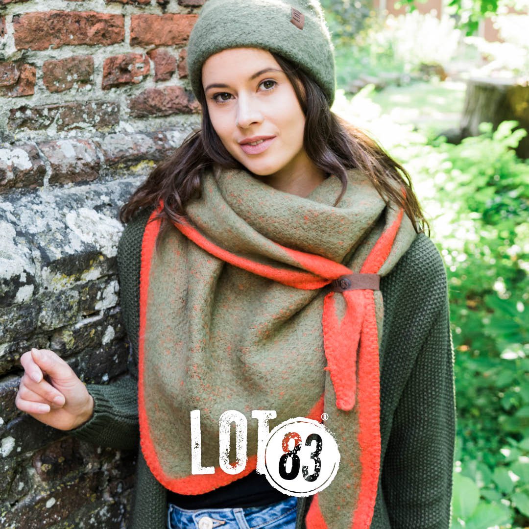 Schal Nina Rand 14
