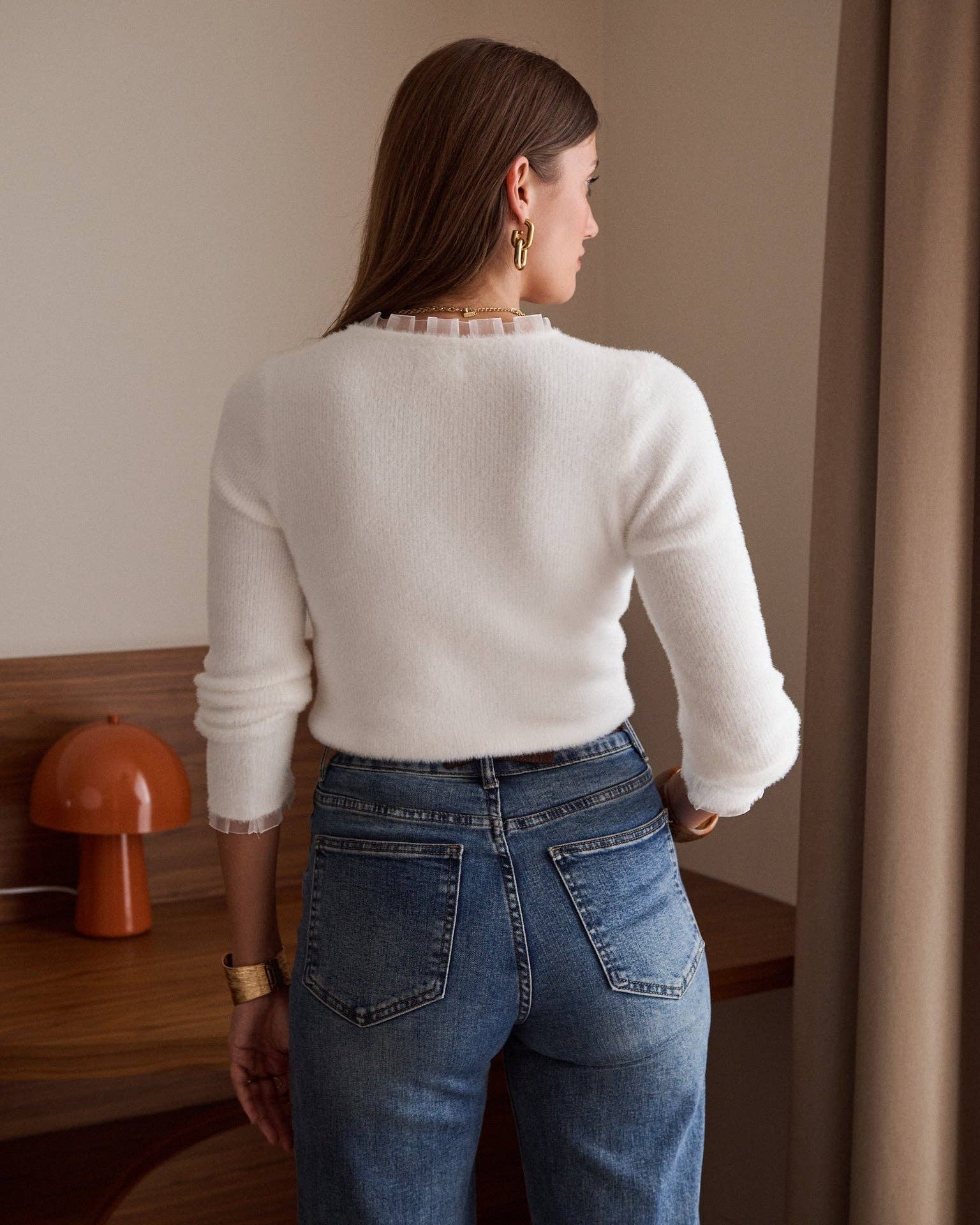 Pullover aus weichem Strick mit Rüschenkragen