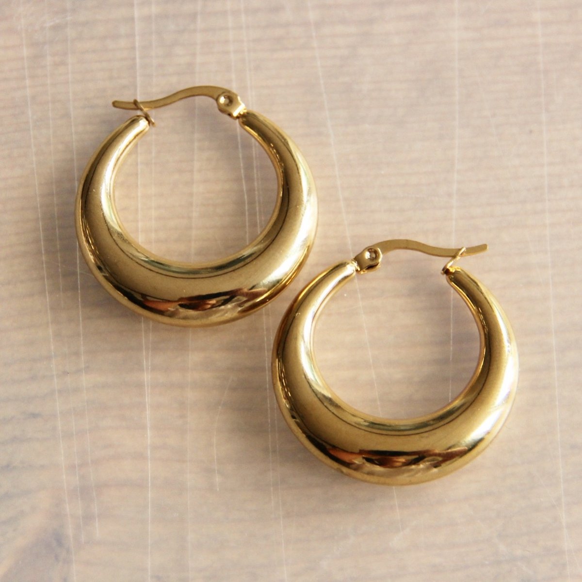 Creolen aus Edelstahl 30 mm „breit“ goldfarben