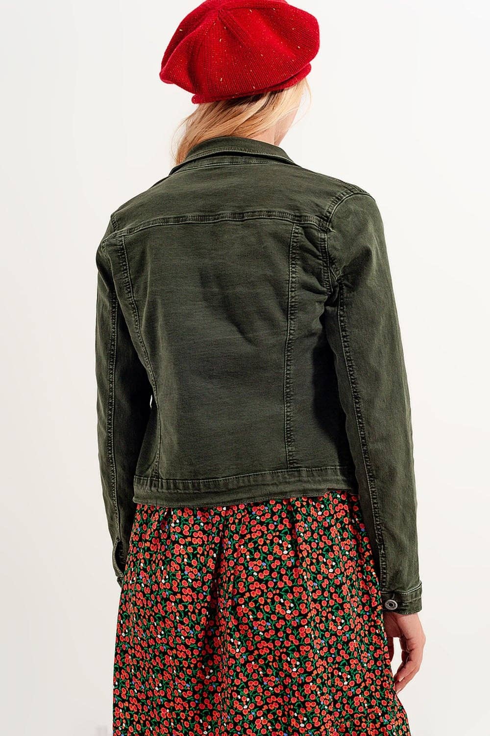 Schmale Truckerjacke aus Denim in Grün