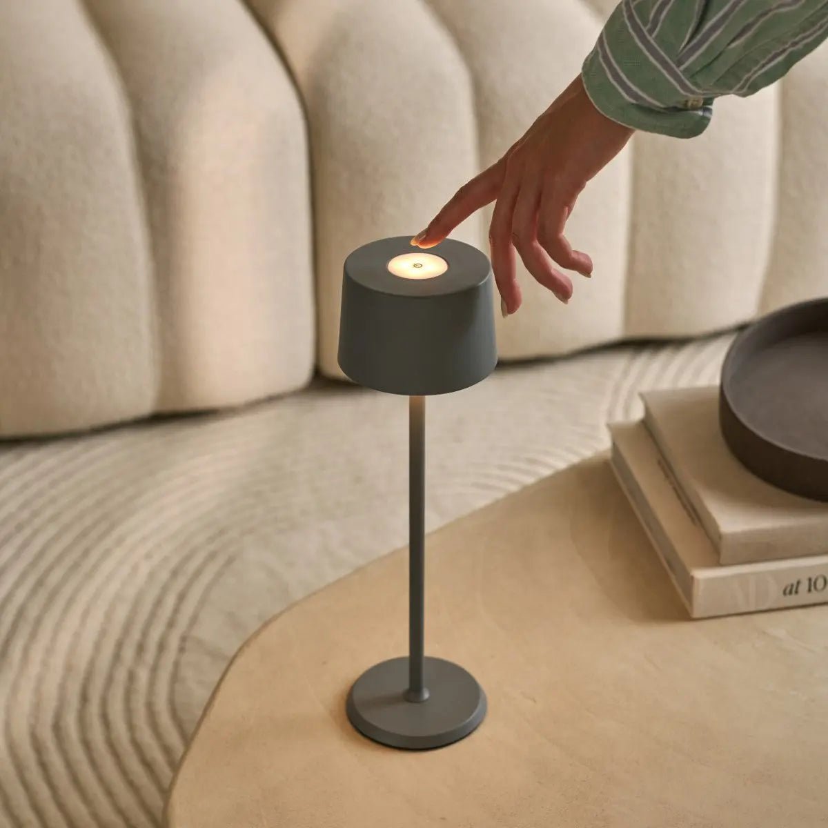 Lampe "Trout" grau kabellos aufladbar