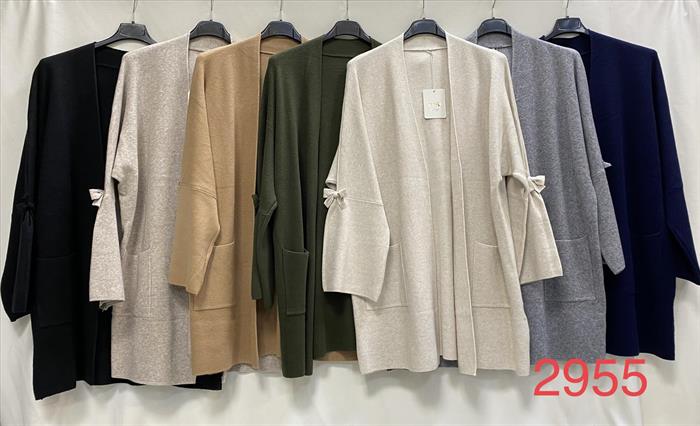 Strickjacke mit Schleife am Arm
