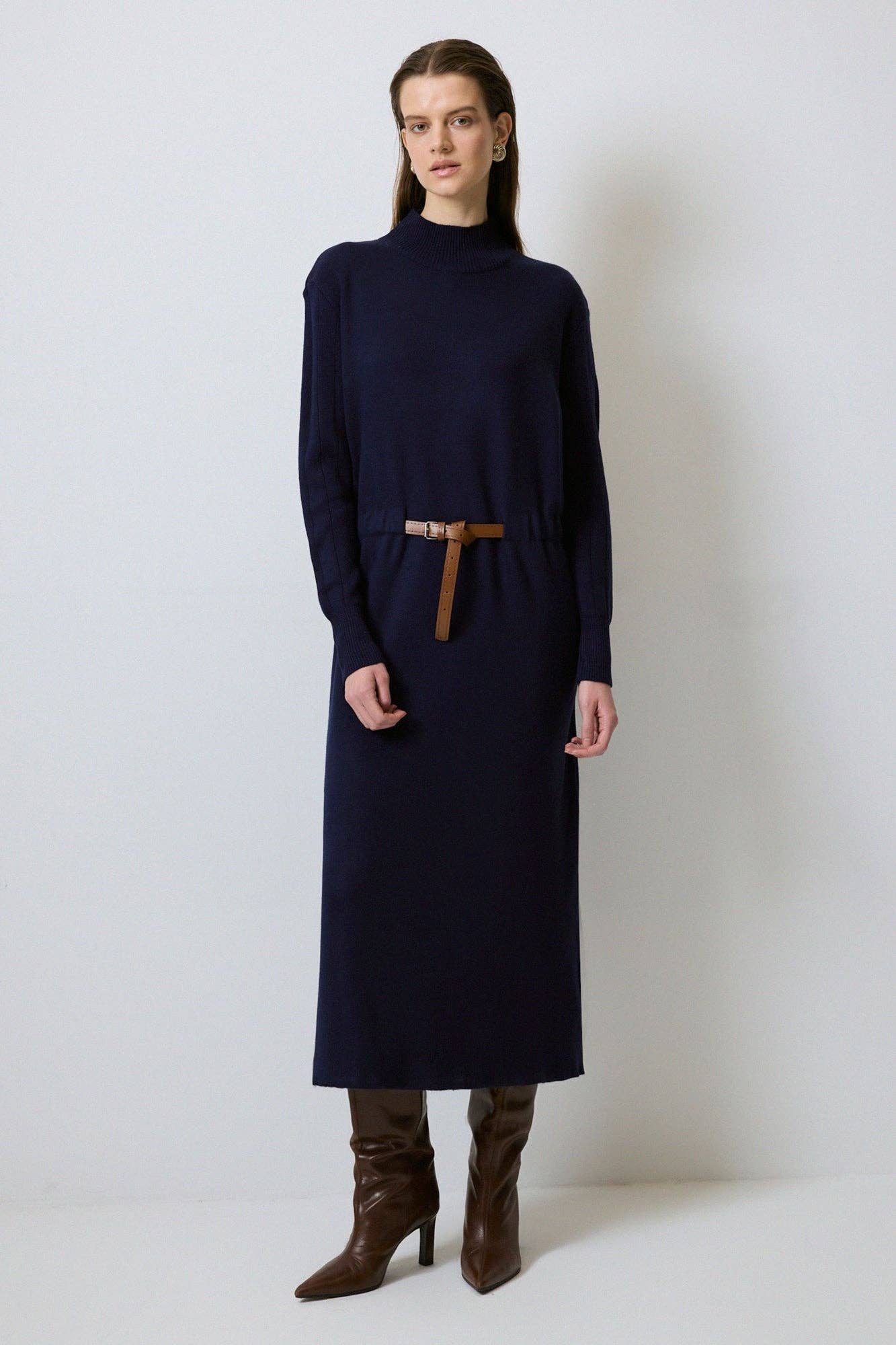 STRICKKLEID blau mit Gürtel Größe M