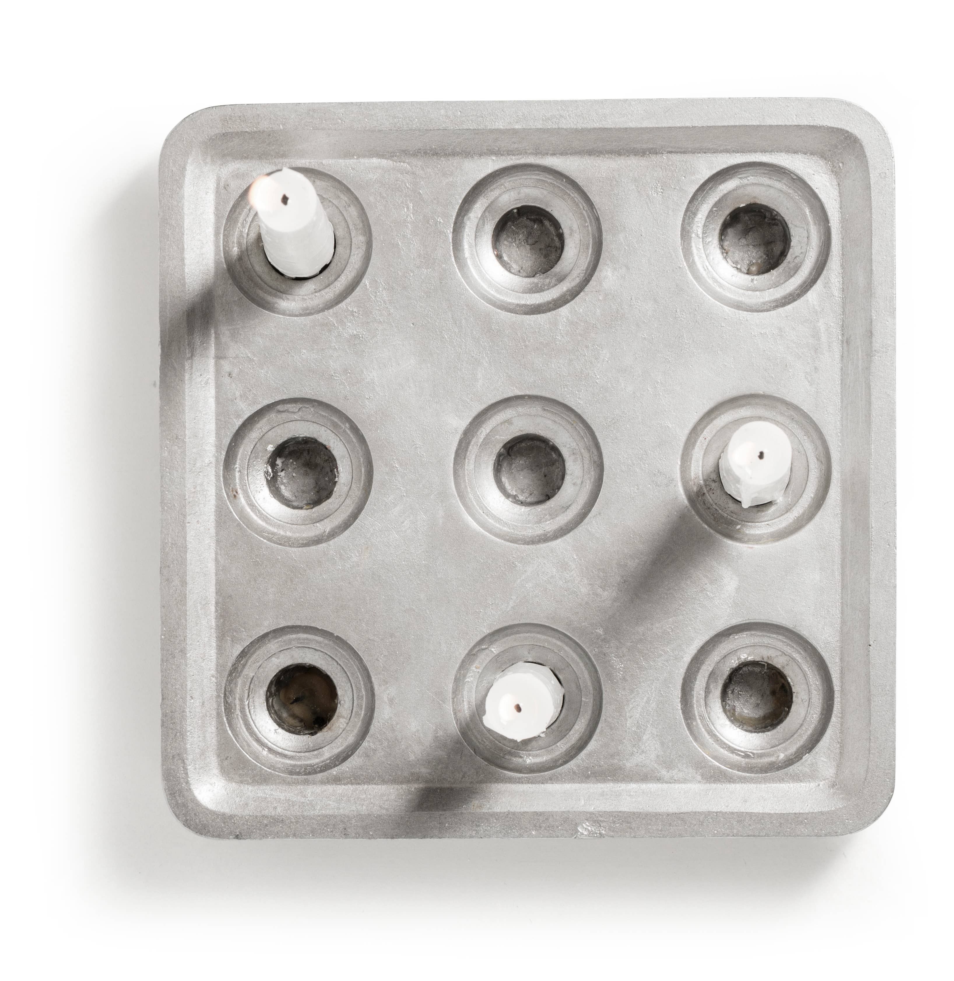 Schwedischer Kerzenhalter aus recyceltem Material — ein Designklassiker!