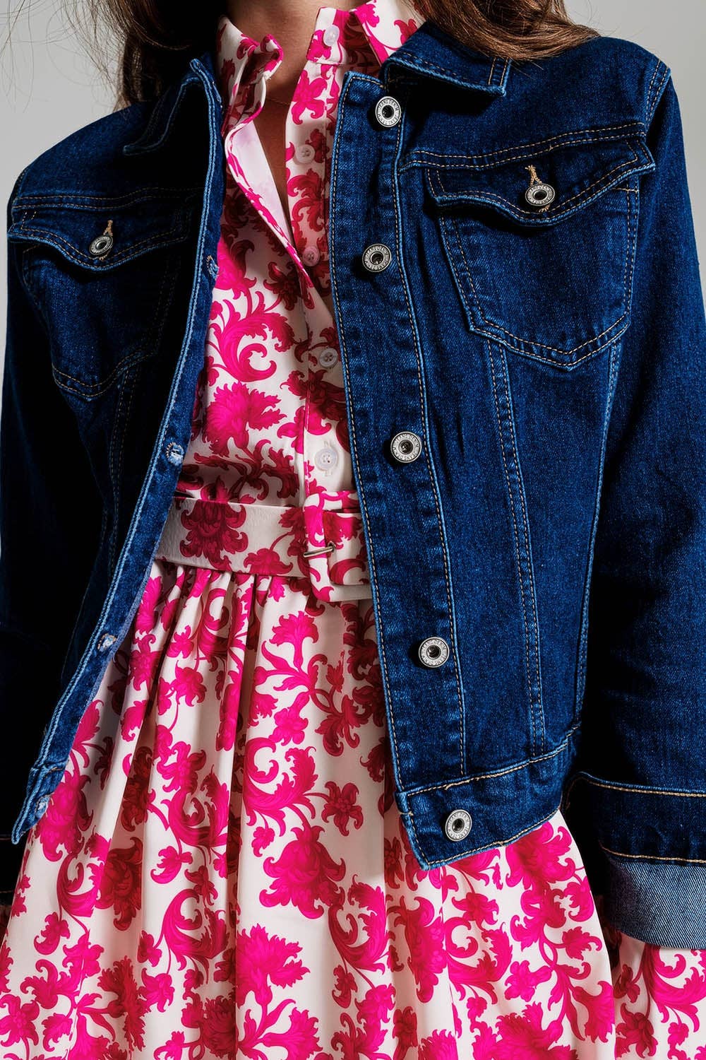 Basic-Stretch-Denimjacke in dunkler Waschung