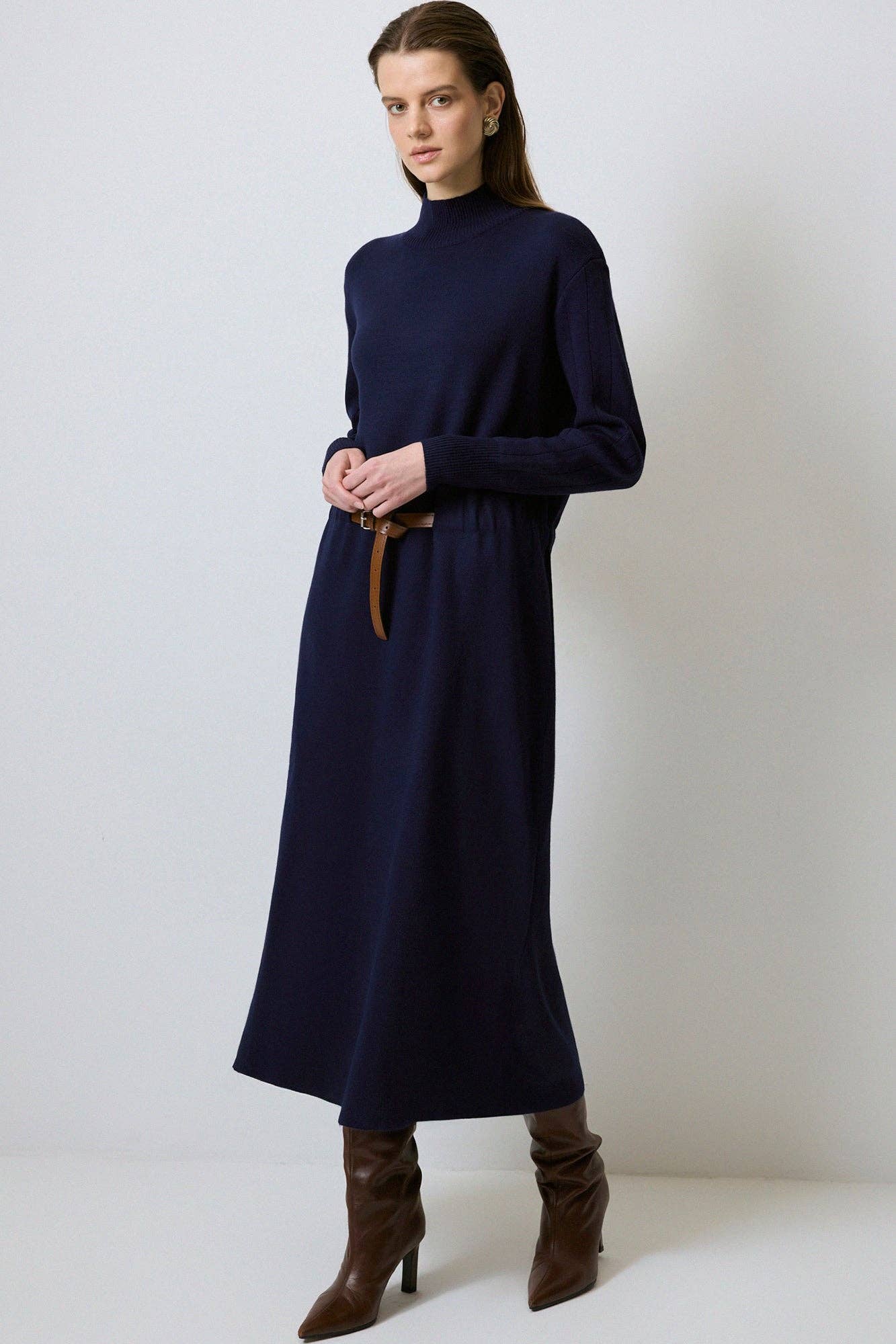 STRICKKLEID blau mit Gürtel Größe M