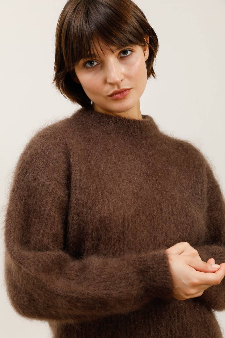 Rundhals-Pullover aus 74% Kid-Mohair Schokobraun