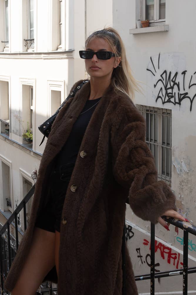 LANGE JACKE / Mantel AUS KUNSTPELZ