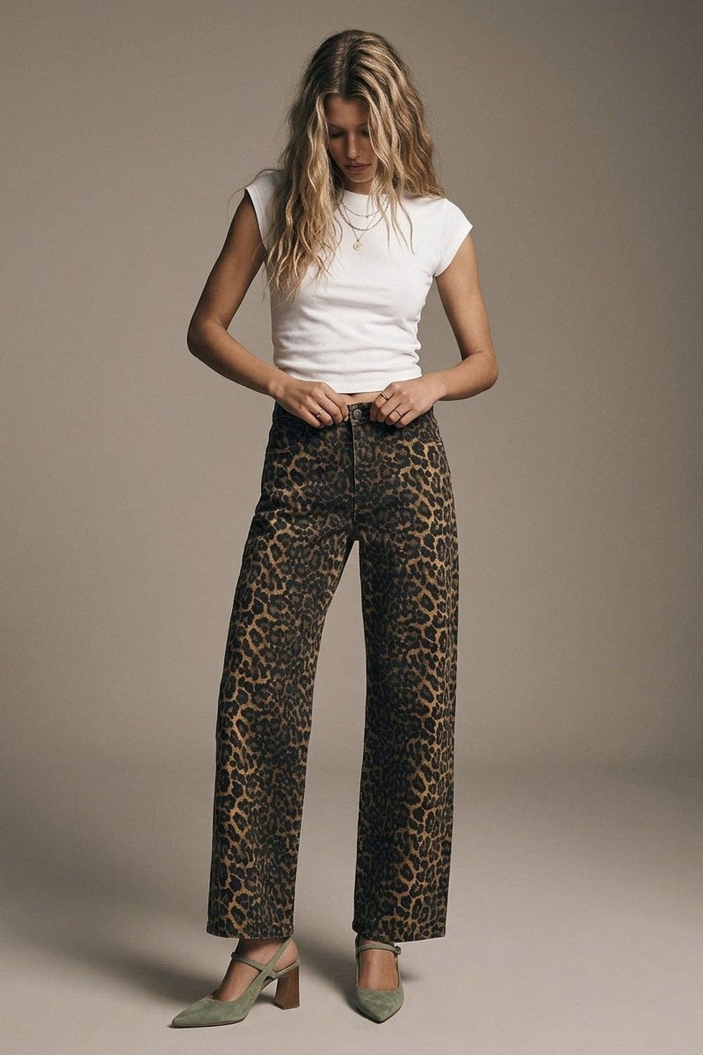 Leopardenmuster-Jeans mit geradem Bein