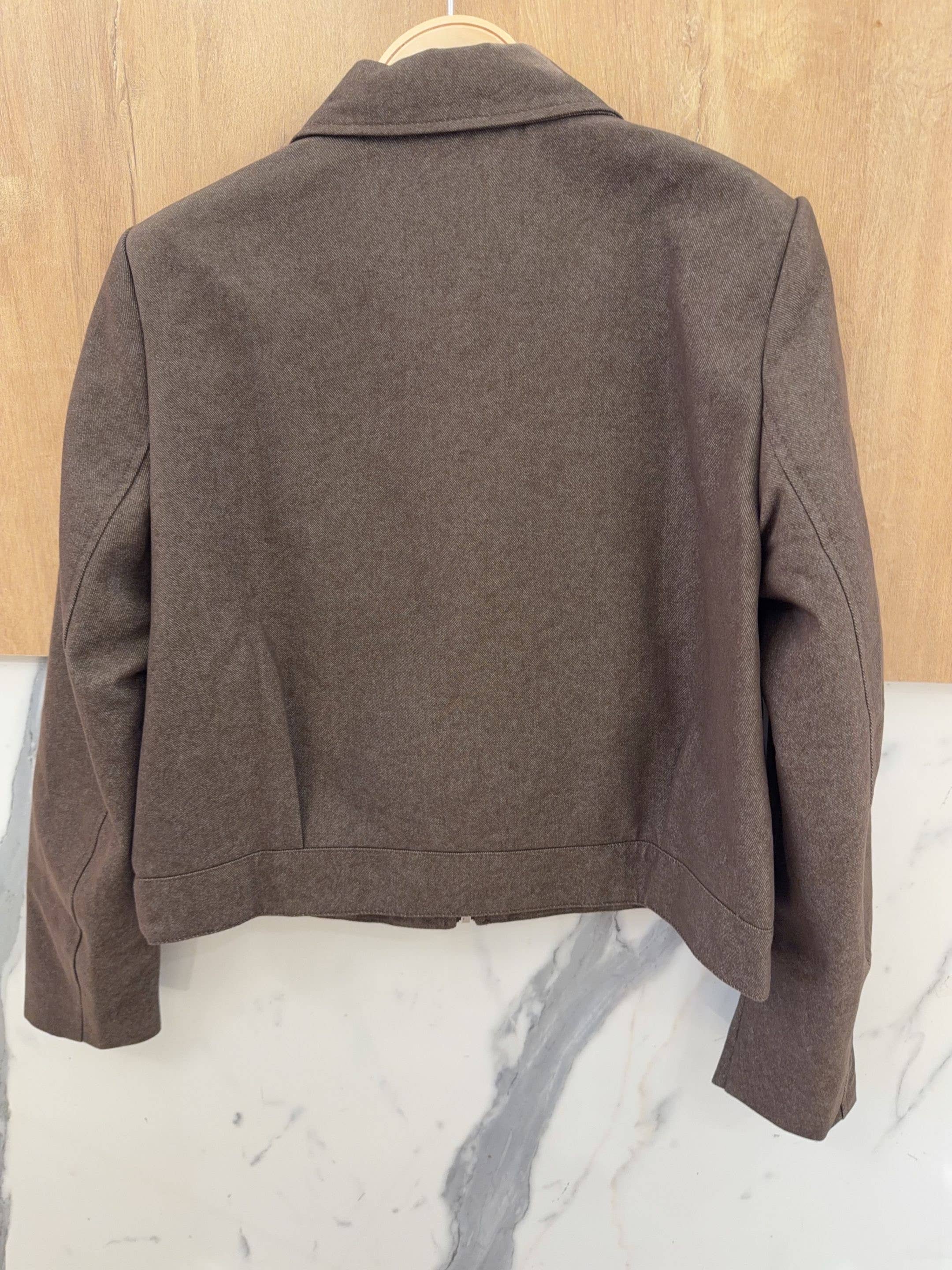 Kurze Reißverschlussjacke im Workwear-Stil mit aufgesetzten Taschen
