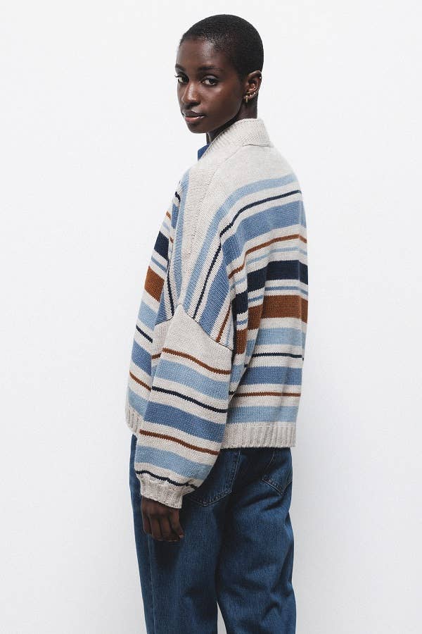 Gestreifter Strickcardigan Strickjacke