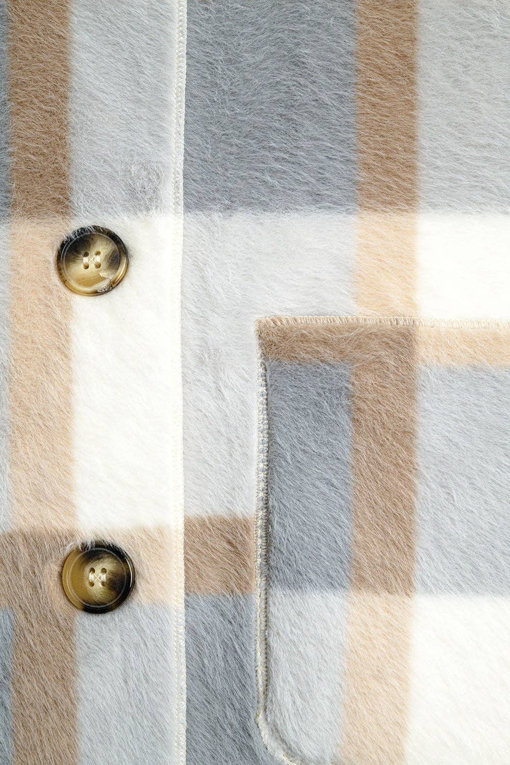 Pelzjacke mit blauem Karomuster