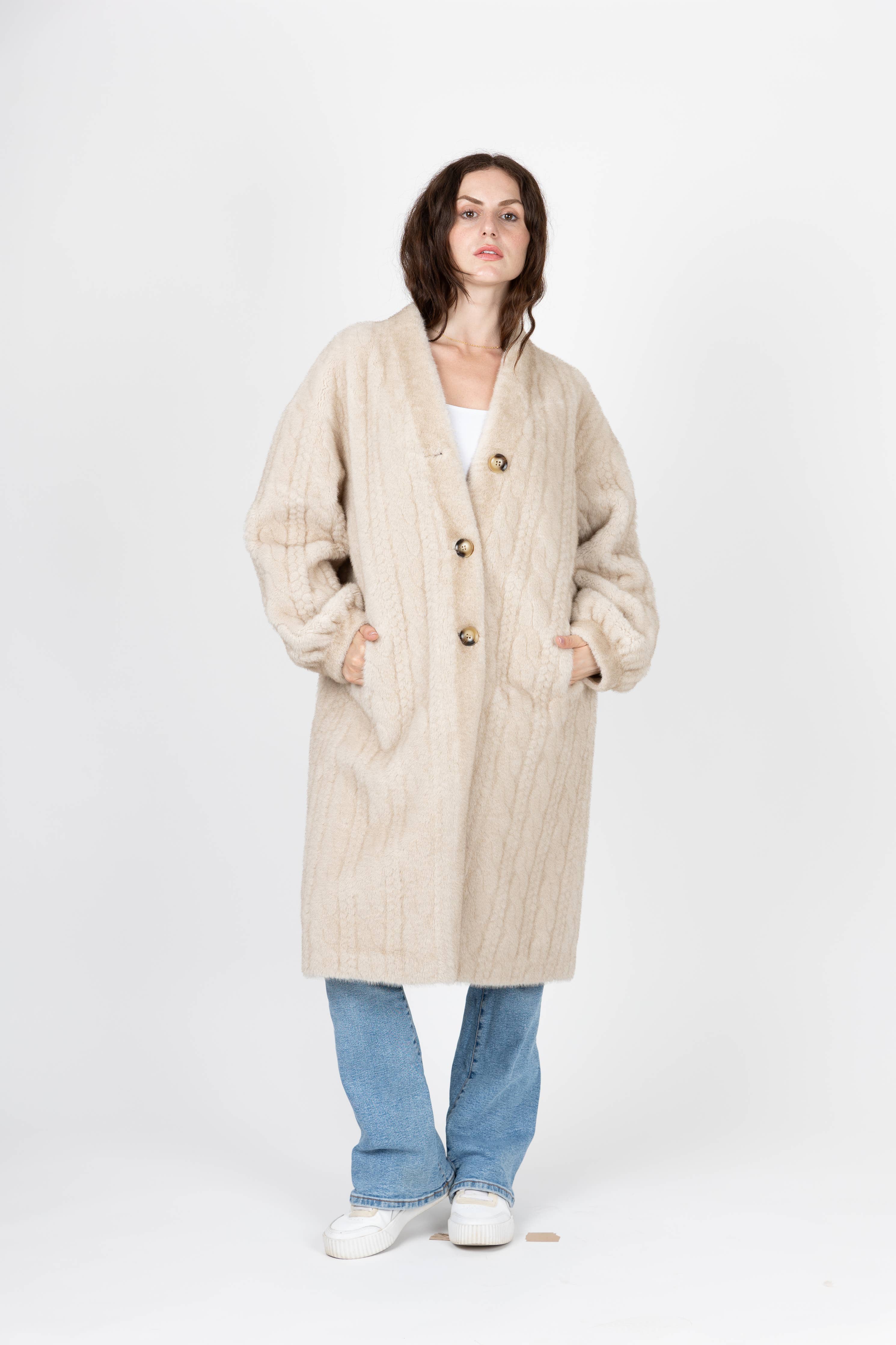 LANGE JACKE / Mantel AUS KUNSTPELZ