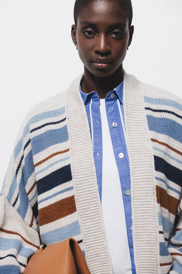 Gestreifter Strickcardigan Strickjacke