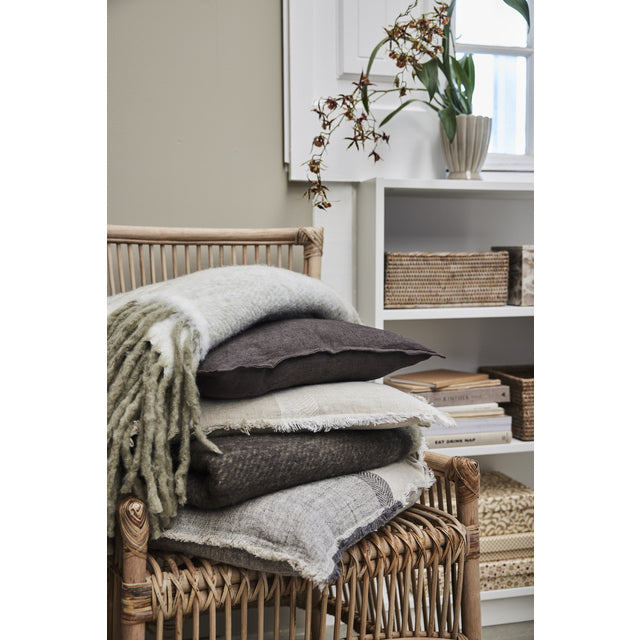 Essia Decke 170x130 cm off white