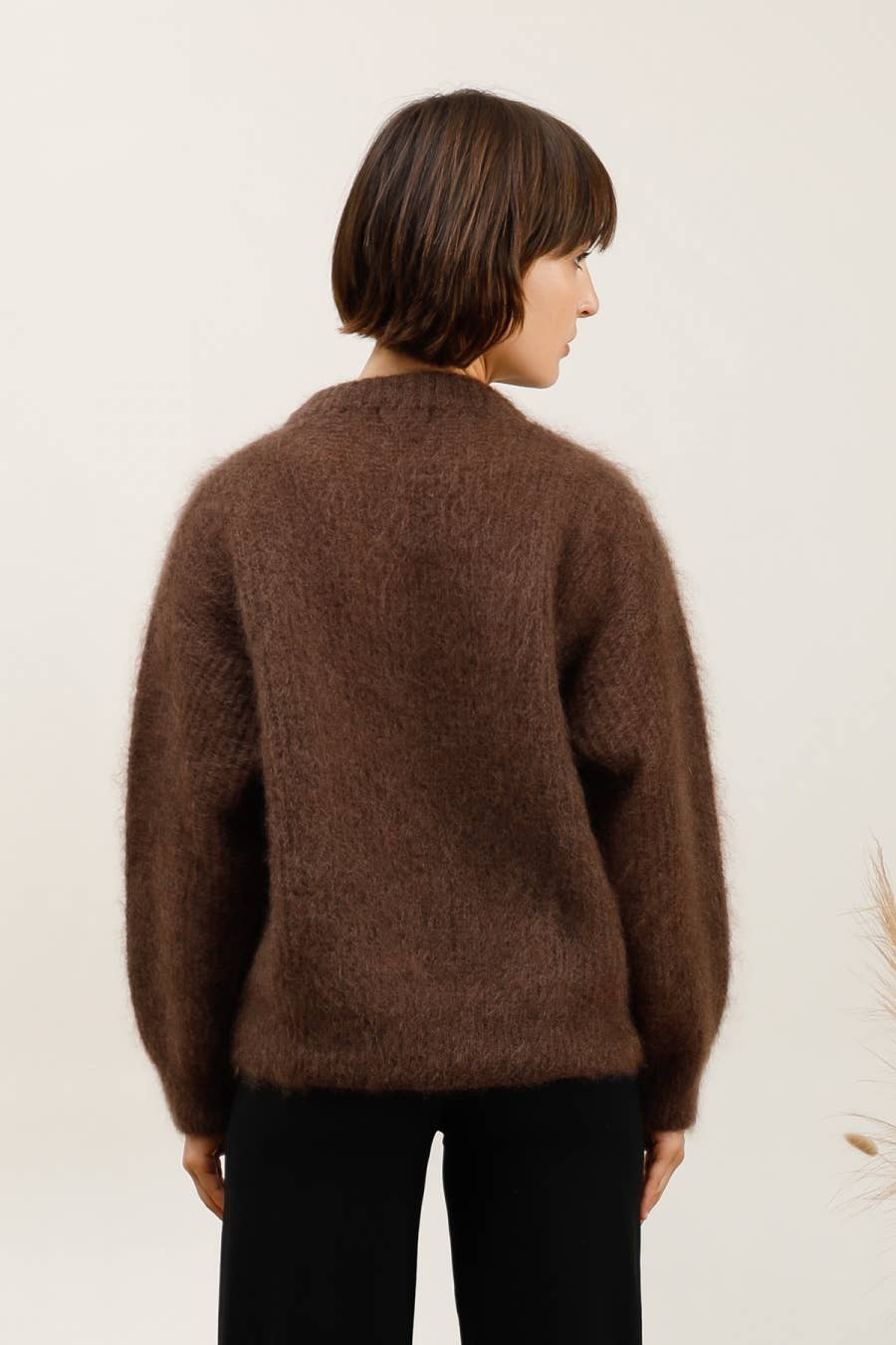Rundhals-Pullover aus 74% Kid-Mohair Schokobraun
