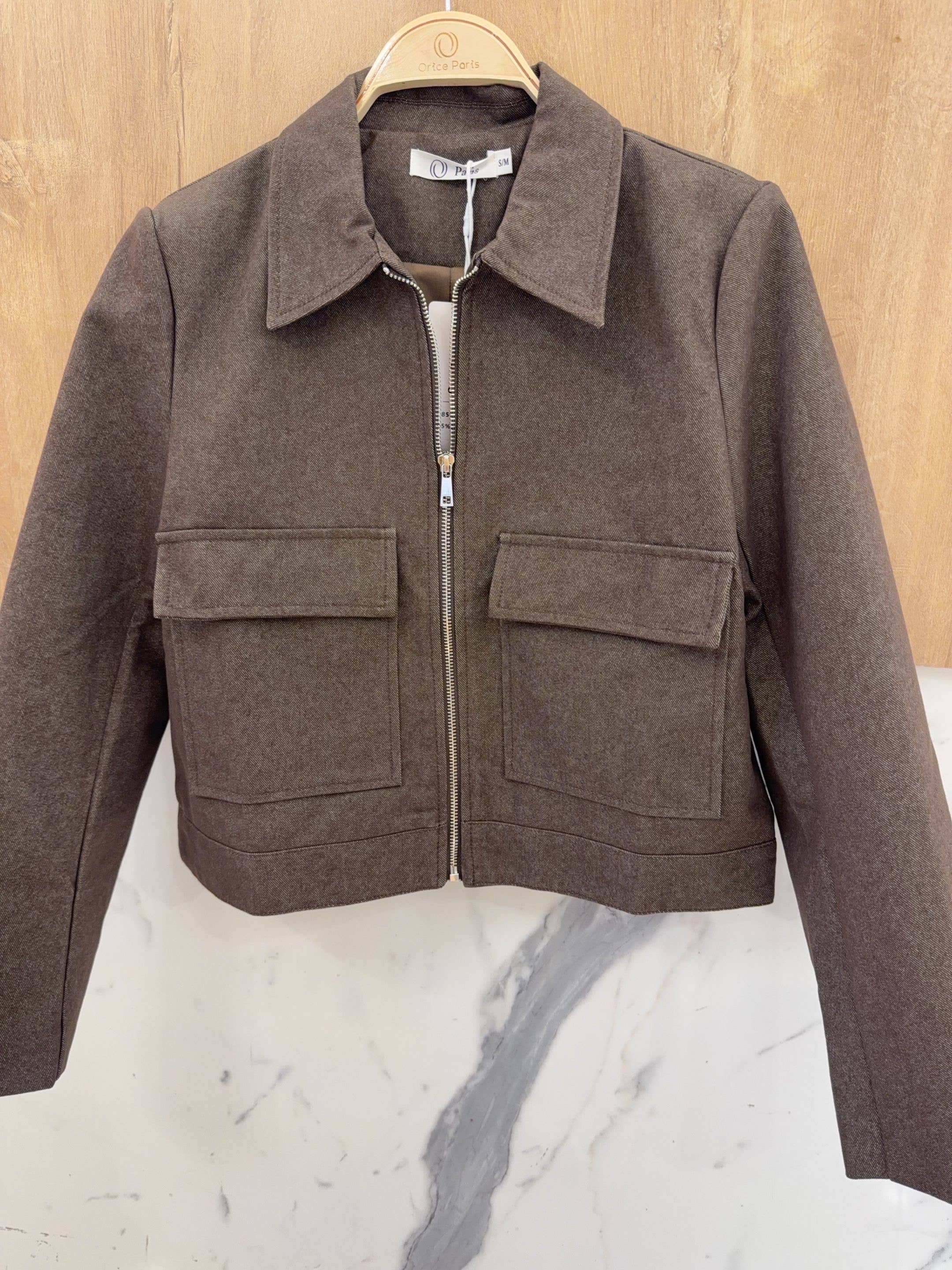 Kurze Reißverschlussjacke im Workwear-Stil mit aufgesetzten Taschen