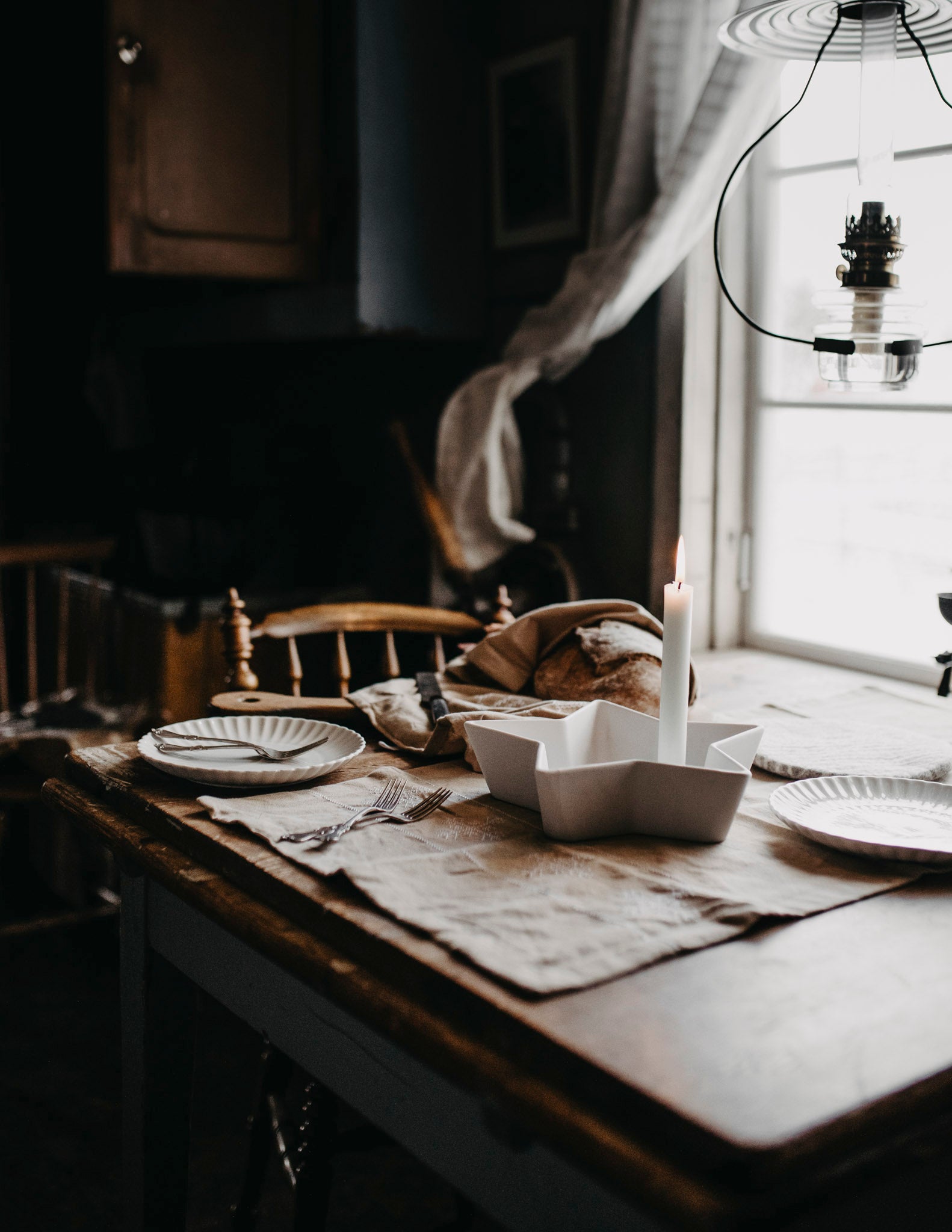 Flinga Beigefarbener Tischläufer Storefactory