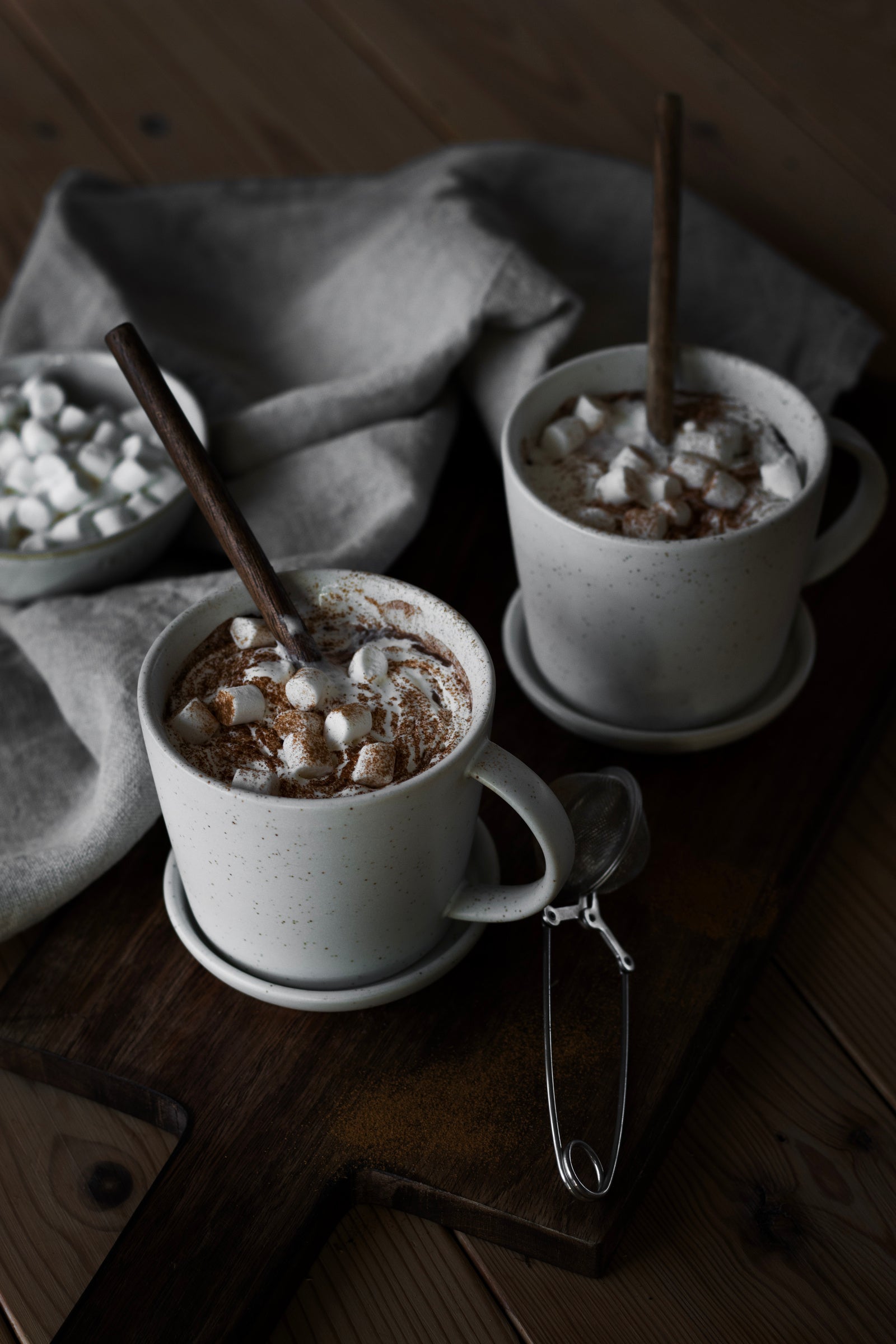 Tasse mit Untersetzer ERNST